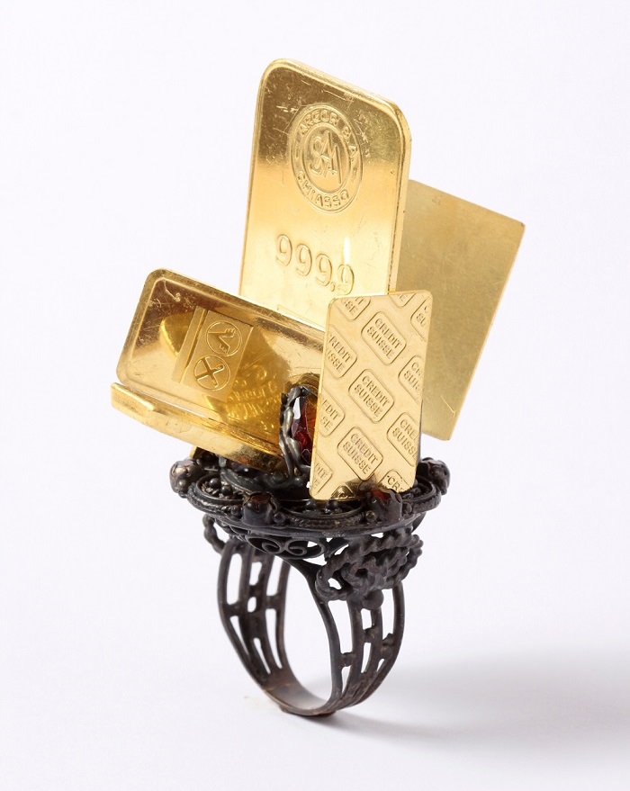 “Karl Fritsch is a German jewelry designer which creates pieces that looks like wearable art.”