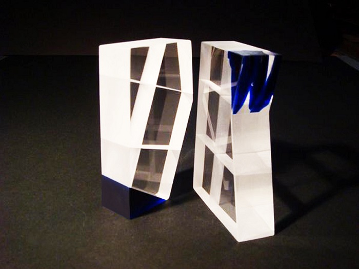 “Aleksandra Kuczynska is a glass artist that creates glass pieces all handmade with help of her creativity”