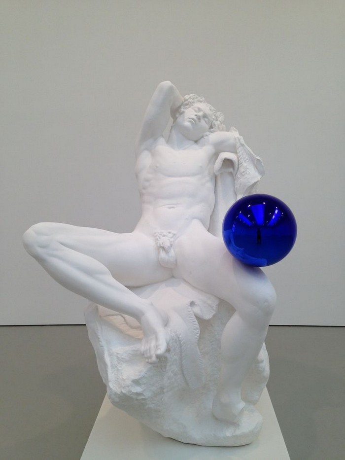One of the most prominent artists working today, Jeff Koons, is well known for his bold paintings and sculptures. Today we talk about the Gazing Ball Series.