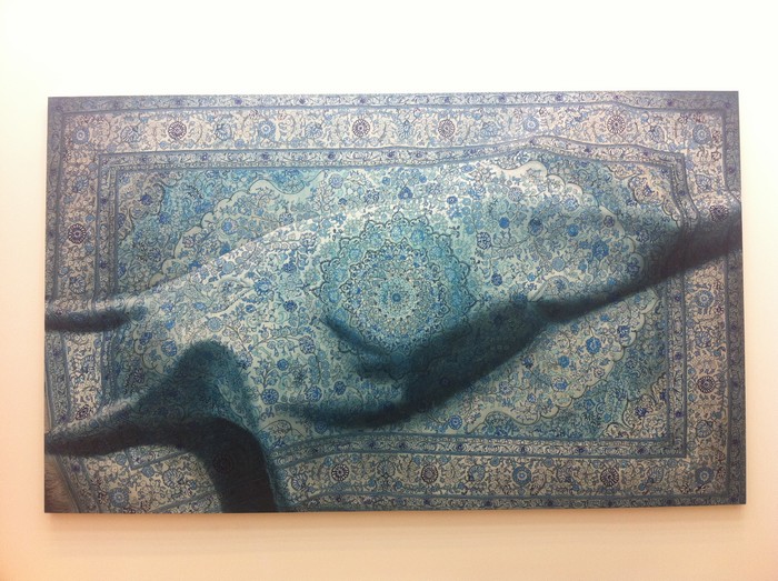 Antonio Santin is dedicated to make hyper realistic paintings of rug patterns. The paintings are some kind of illusion.