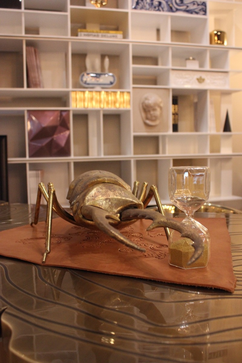 A Fearless Design Aesthetic – Fortuna Desk