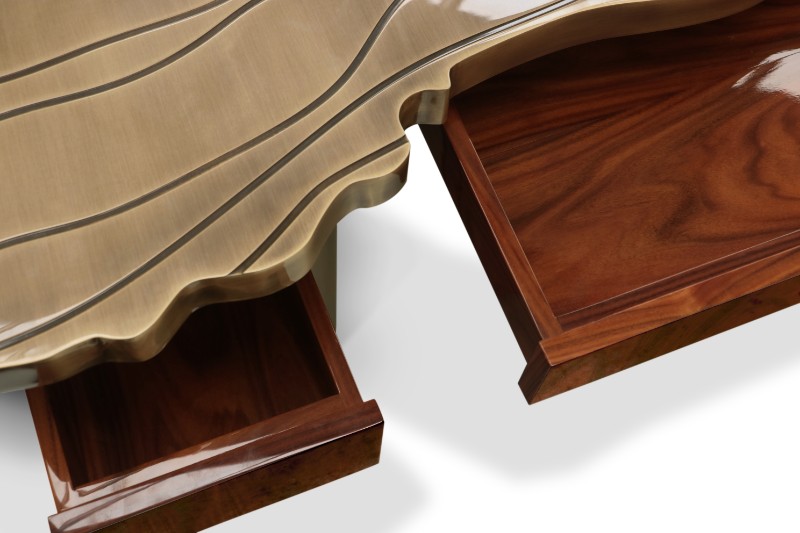 A Fearless Design Aesthetic – Fortuna Desk